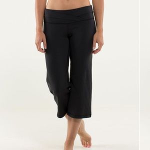 Lululemon Dharana Crop 8